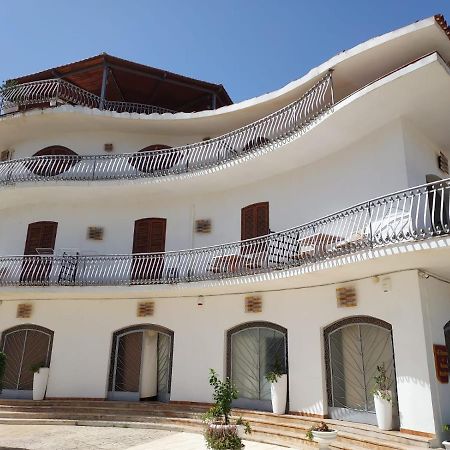 Arenella Beach Rooms Esterno foto