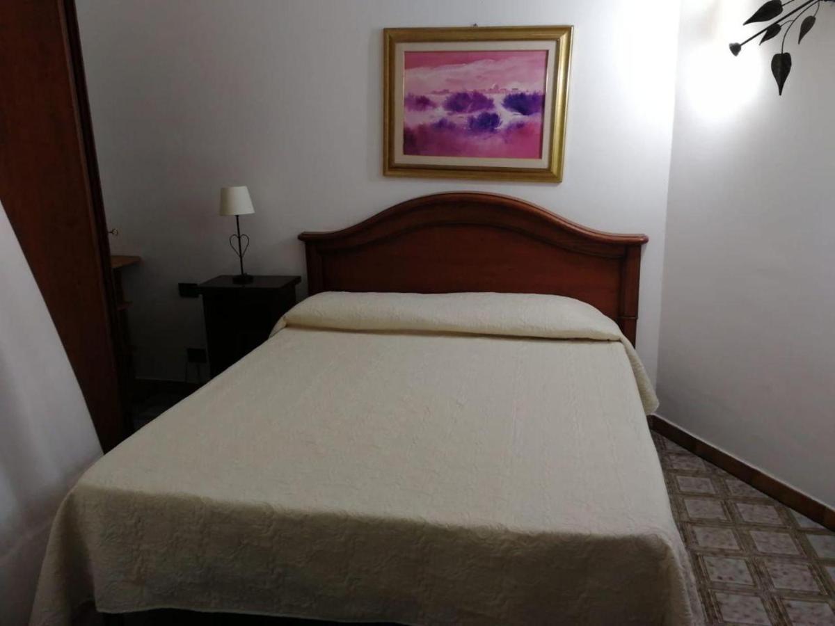 Arenella Beach Rooms Esterno foto
