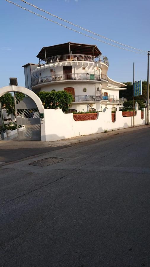Arenella Beach Rooms Esterno foto