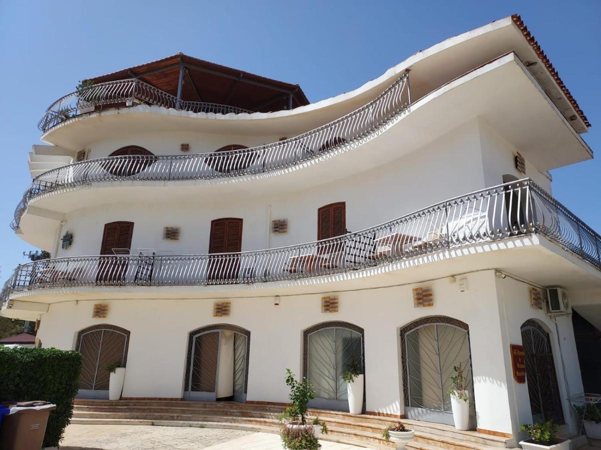 Arenella Beach Rooms Esterno foto