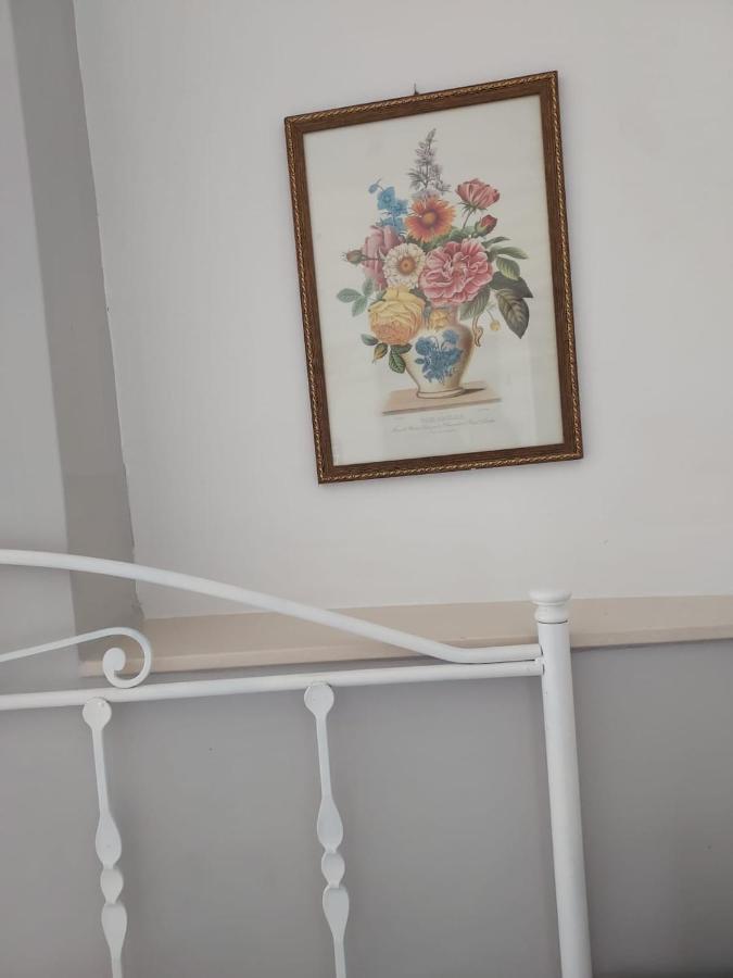 Arenella Beach Rooms Esterno foto