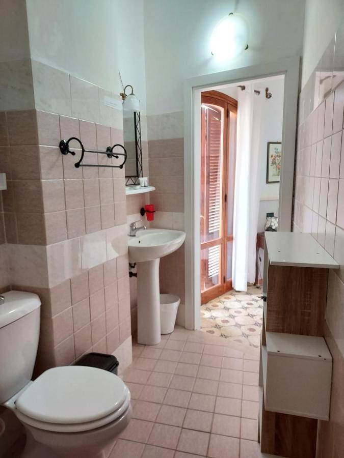 Arenella Beach Rooms Esterno foto