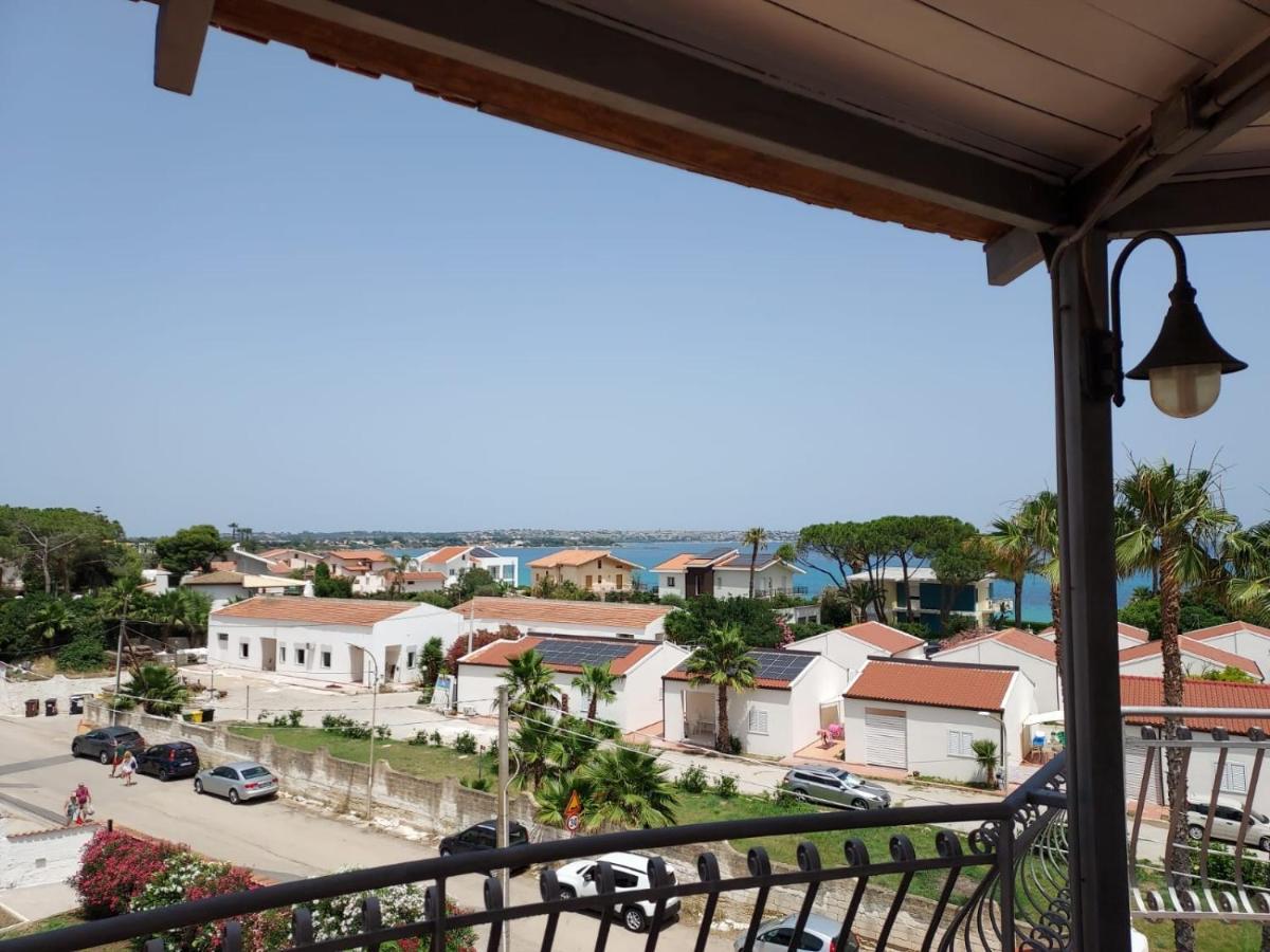 Arenella Beach Rooms Esterno foto
