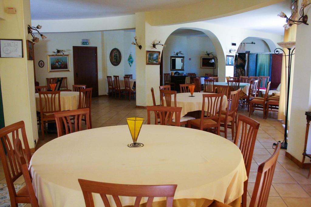Arenella Beach Rooms Esterno foto