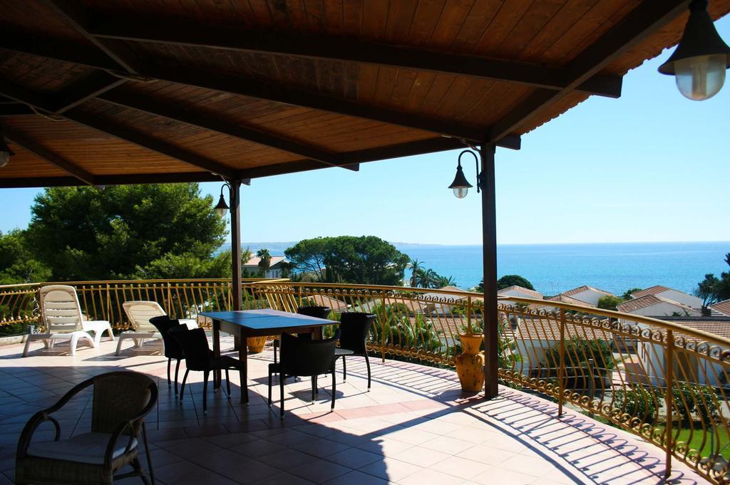 Arenella Beach Rooms Esterno foto