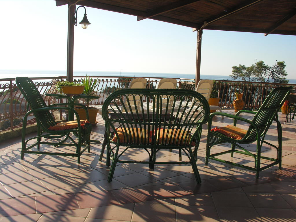 Arenella Beach Rooms Esterno foto